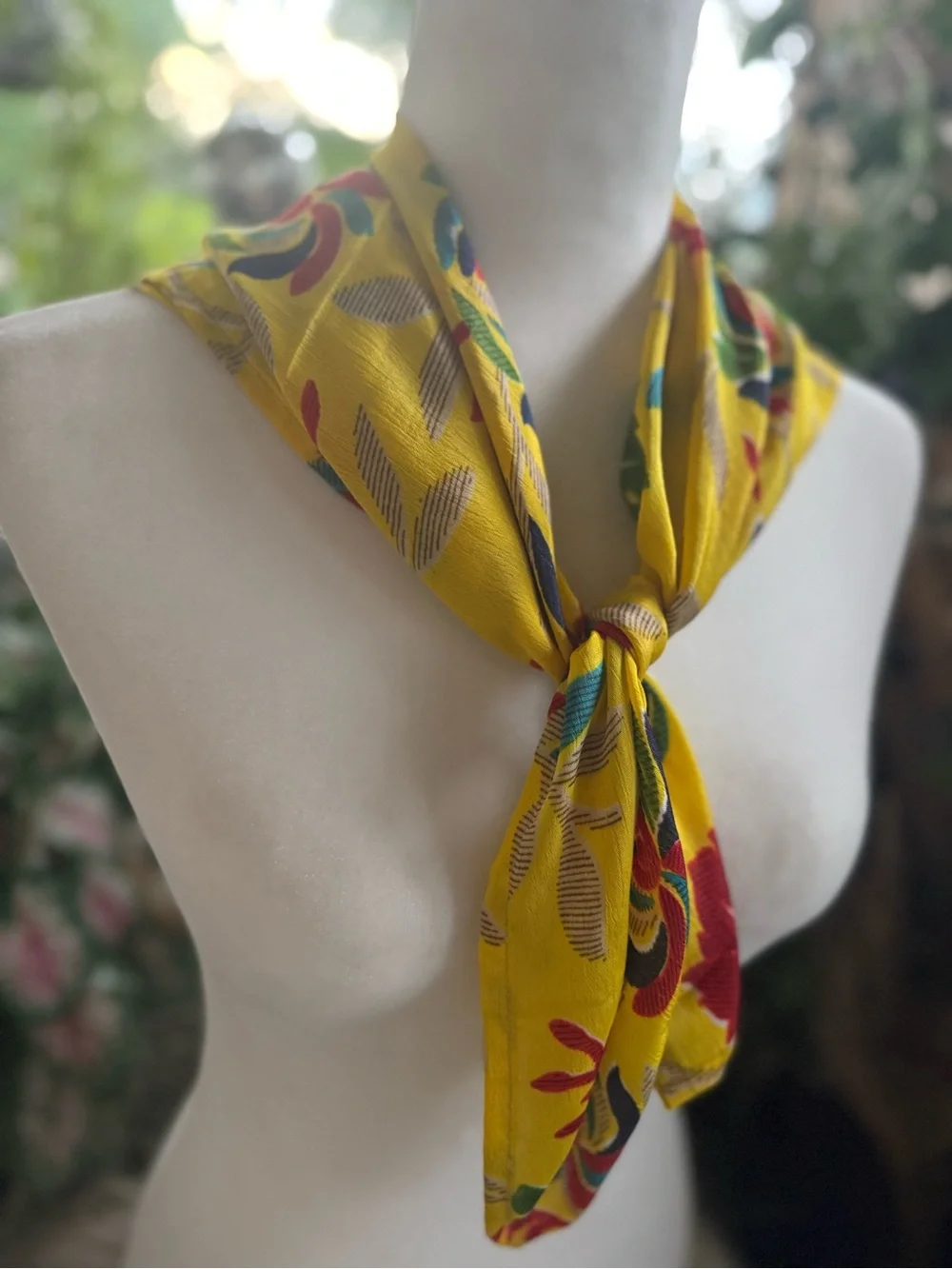 Vintage silk Yellow Floral Neck Scarf - Picture 2 of 4